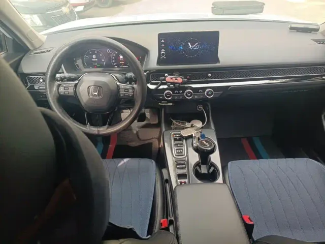 Honda Civic — Фото автомобиля 5