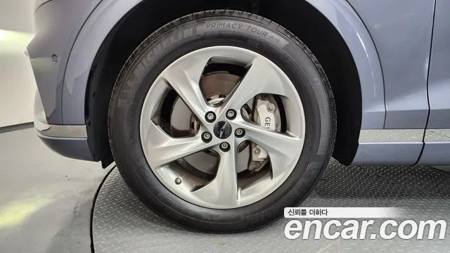 Genesis GV70 — Фото автомобиля 5