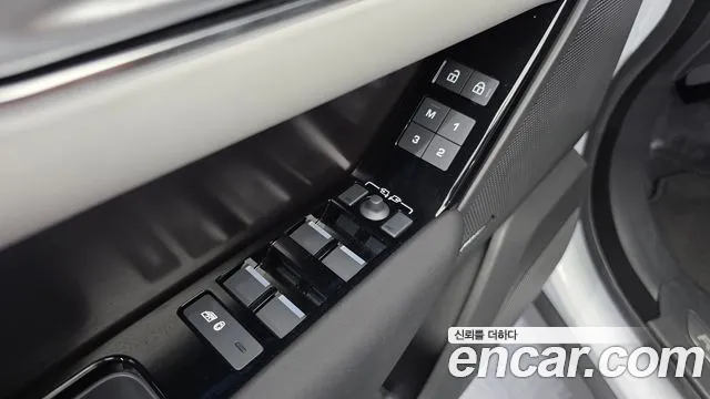 Land Rover Range Rover Velar Range Rover Velar 2.0 P250 Dynamic SE — Фото автомобиля 14