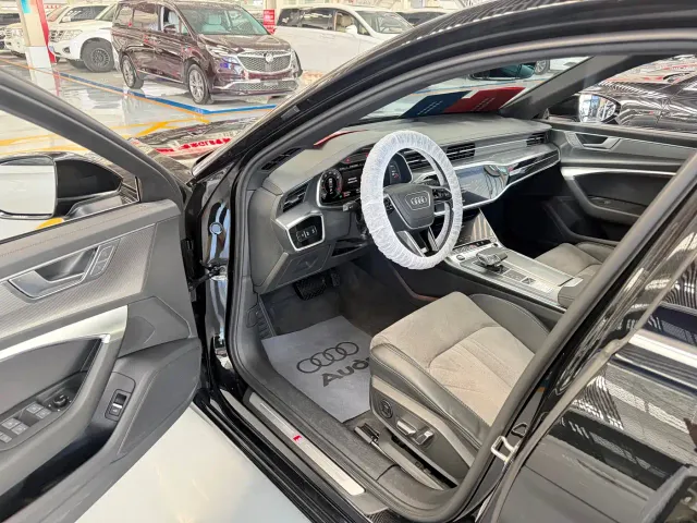 Audi A6L — Фото автомобиля 4