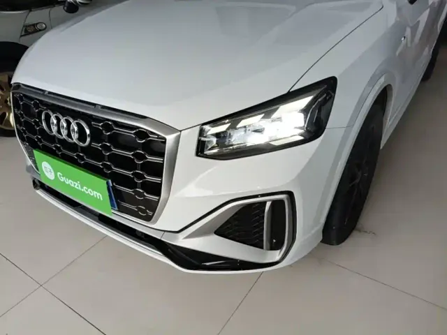 Audi Q2L — Фото автомобиля 23