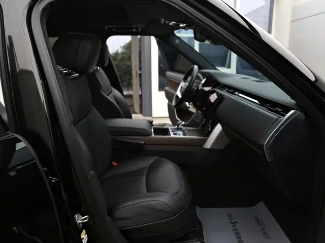 Land Rover Range Rover — Фото автомобиля 23