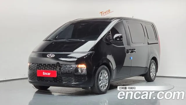 Фотография автомобиля — Hyundai Staria