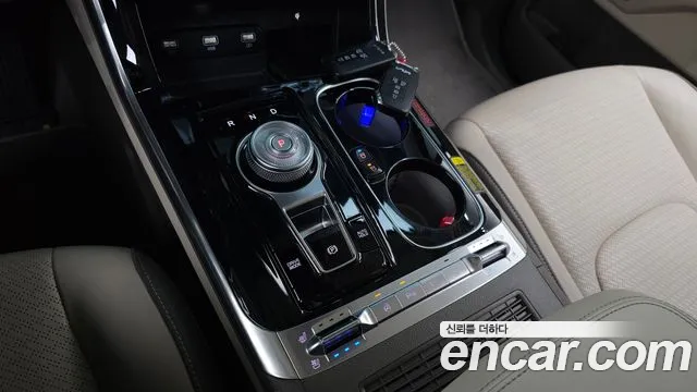 Kia Canival Carnival 4 поколение Дизель 7 мест Hi-Limousine — Фото автомобиля 9
