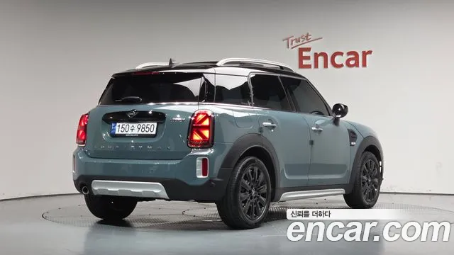 Фотография автомобиля — MINI Countryman