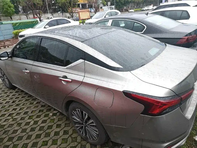 Nissan Teana — Фото автомобиля 4