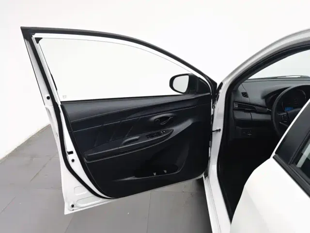 Toyota Vios FS — Фото автомобиля 8