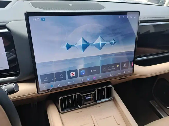 Fang Cheng Bao Leopard 8 2025 Zhiyong Flagship 7-Seater — Фото автомобиля 12