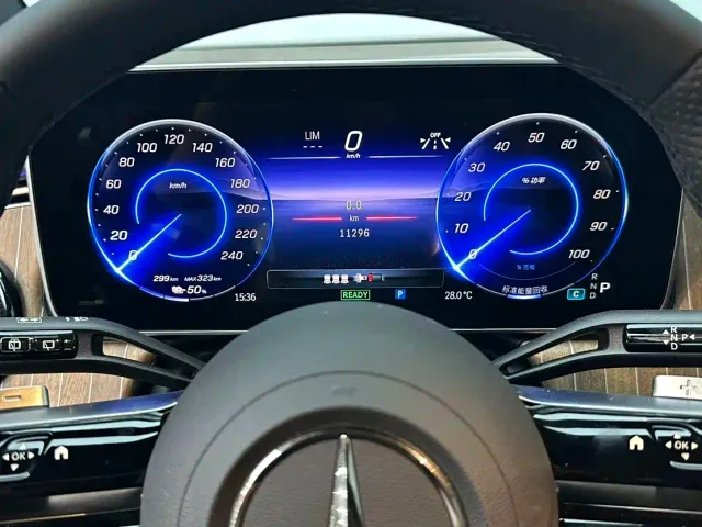 Mercedes-Benz EQE SUV — Фото автомобиля 17