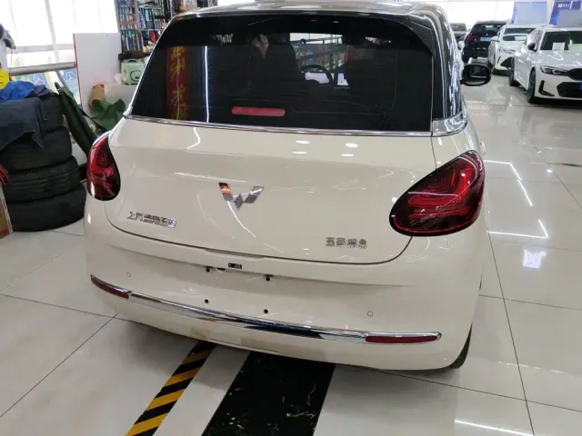 Wuling Bingo — Фото автомобиля 3