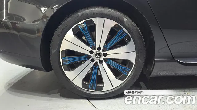 Mercedes-Benz EQS — Фото автомобиля 5