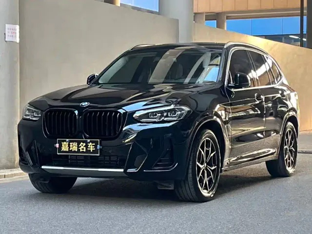 Фотография автомобиля — BMW X3