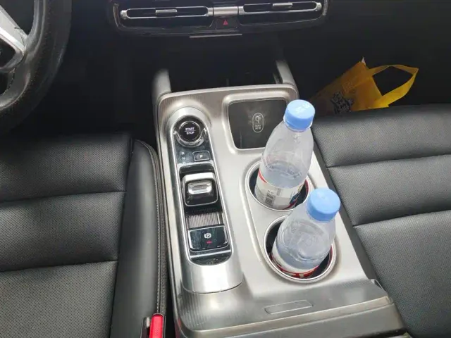 GAC Trumpchi E8 — Фото автомобиля 16