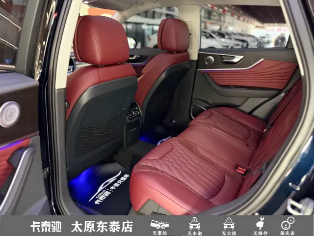 Hongqi HS5 — Фото автомобиля 14