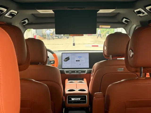 Li Auto L9 — Фото автомобиля 7