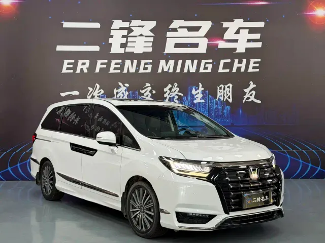 Honda Elysion — Фото автомобиля 3