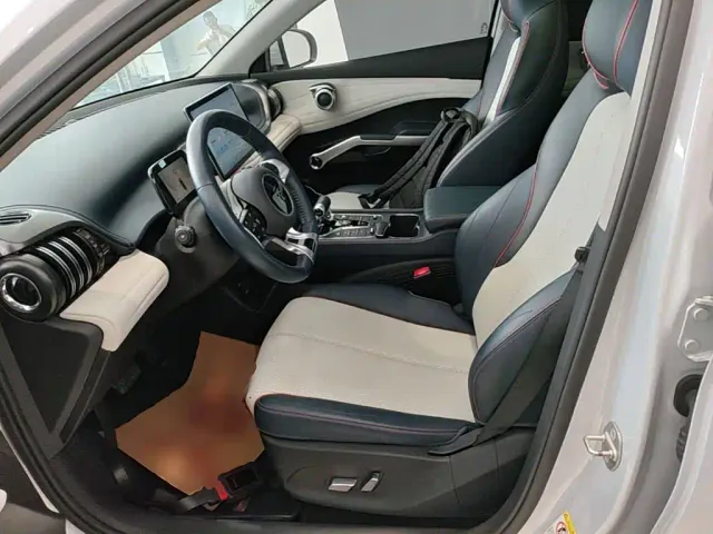 BYD Yuan PLUS — Фото автомобиля 14