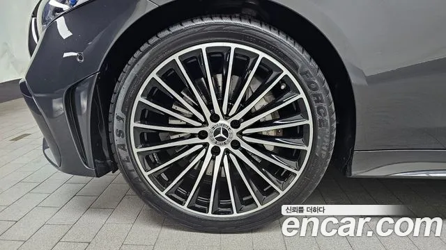 Mercedes-Benz CLS-Class — Фото автомобиля 5