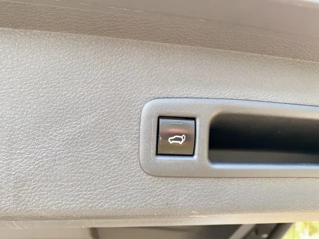 Toyota Sienna — Фото автомобиля 22