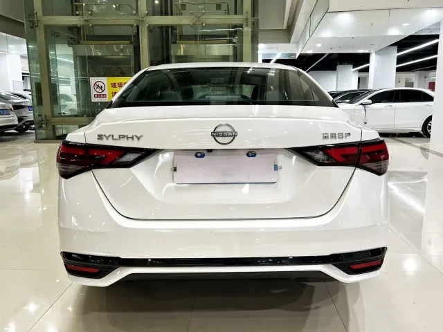 Nissan Sylphy — Фото автомобиля 5
