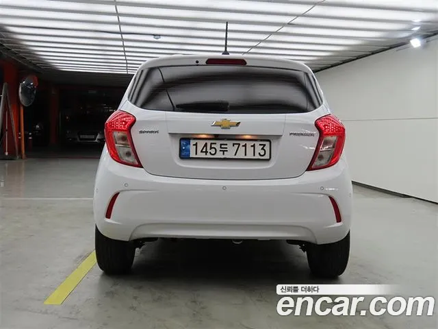 Chevrolet Spark — Фото автомобиля 3