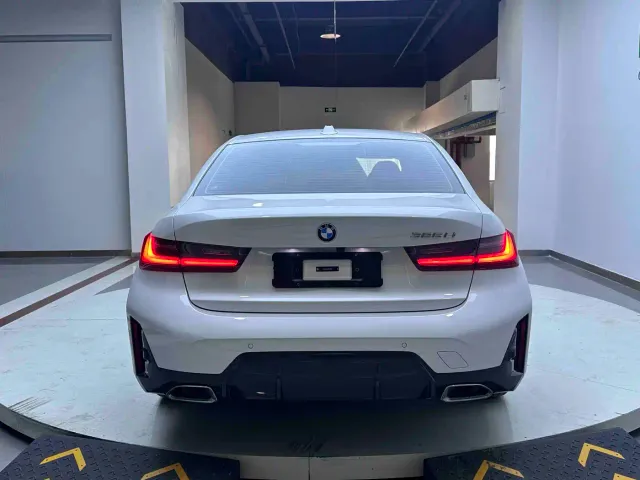 BMW 3 Series — Фото автомобиля 5