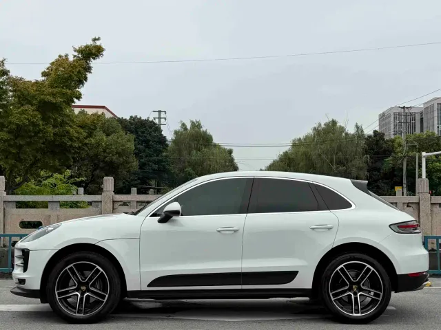 Porsche Macan — Фото автомобиля 3