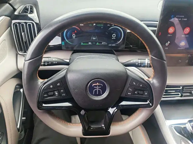 BYD Song Pro — Фото автомобиля 10