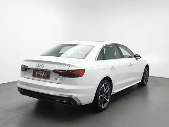 Audi A4L — Фото автомобиля 2