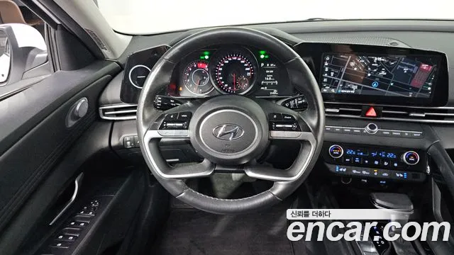 Hyundai AVANTE Avante (CN7) — Фото автомобиля 13