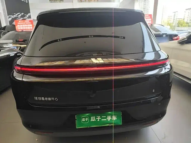 Li Auto L8 — Фото автомобиля 5