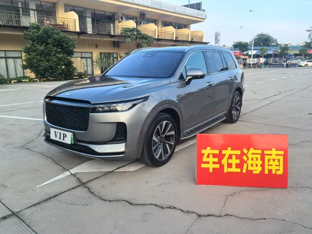 Li Auto ONE — Фото автомобиля 2