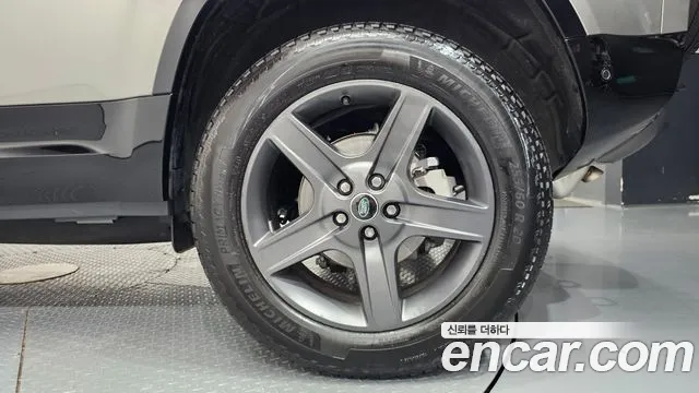 Land Rover Defender L663 — Фото автомобиля 6