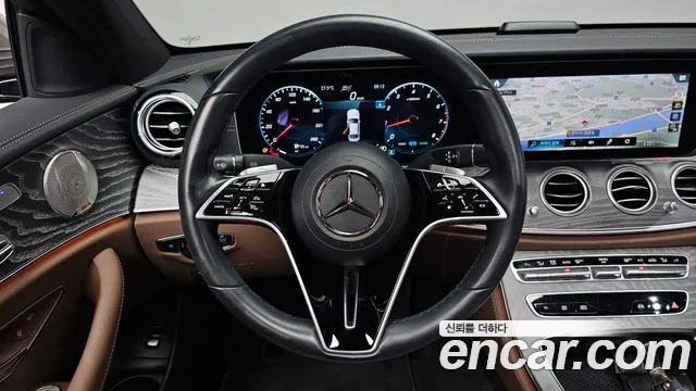 Mercedes-Benz E-Class E-класс W213 E350 4MATIC Exclusive — Фото автомобиля 12