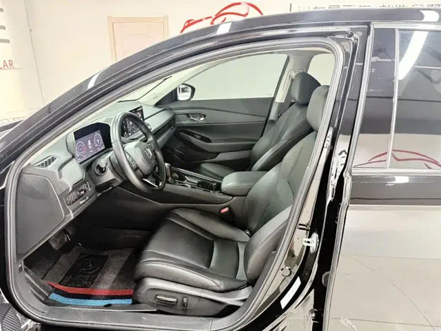 Honda Accord — Фото автомобиля 7