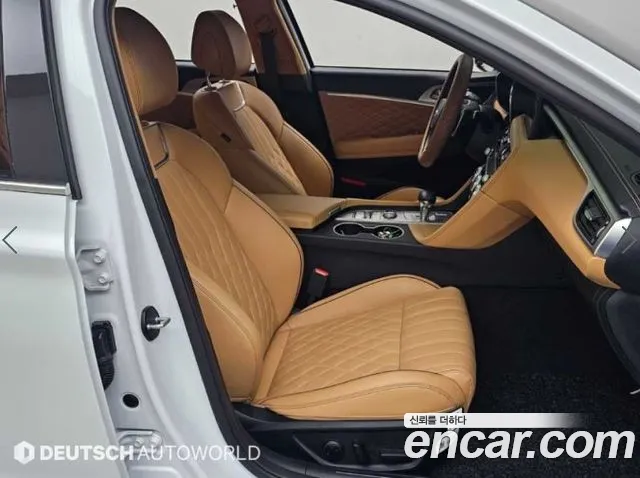 Genesis G70 — Фото автомобиля 10