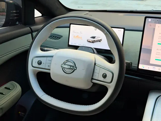 Nissan N7 — Фото автомобиля 10