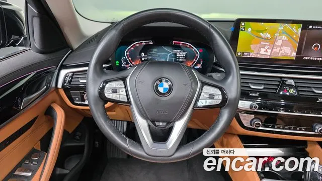 BMW 5 Series G30 — Фото автомобиля 13