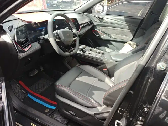 Changan X5 Plus — Фото автомобиля 14