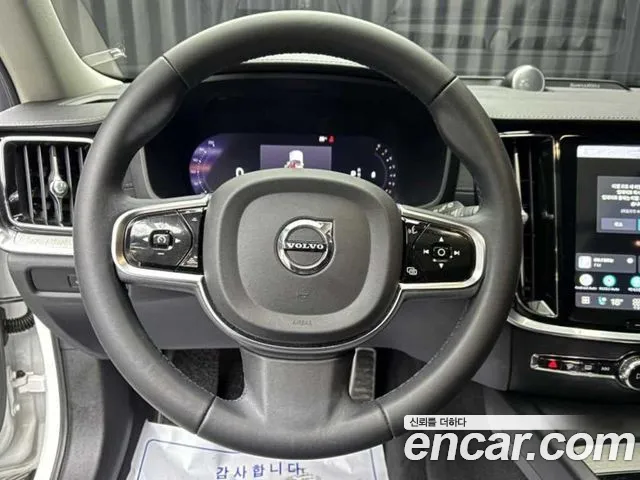 Вольво V60 V60 Cross Country 2 поколение B5 Ultimate AWD — Фото автомобиля 13
