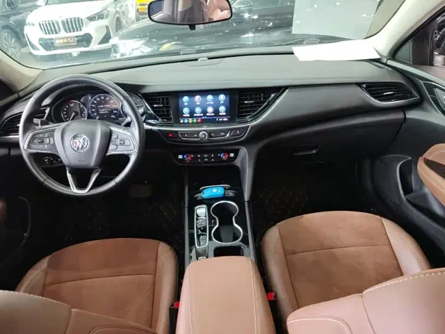 Buick Regal — Фото автомобиля 9