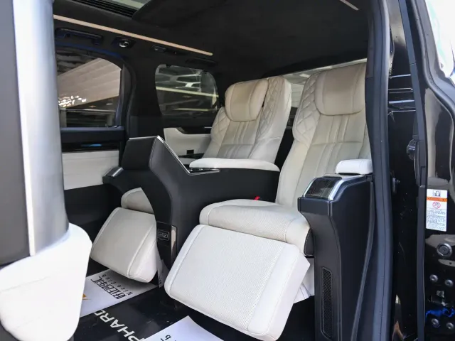 Toyota Alphard — Фото автомобиля 14