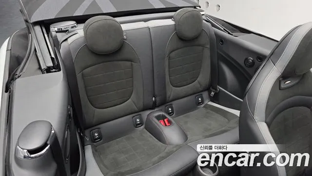 Mini Cooper Convertible — Фото автомобиля 12