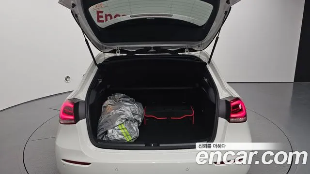 Mercedes-Benz A-Class — Фото автомобиля 20