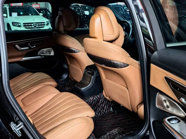 Mercedes-Benz E-Class — Фото автомобиля 9