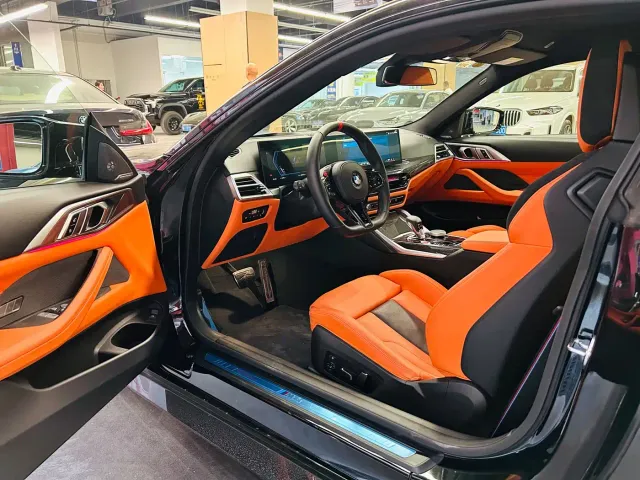 BMW M4 — Фото автомобиля 7