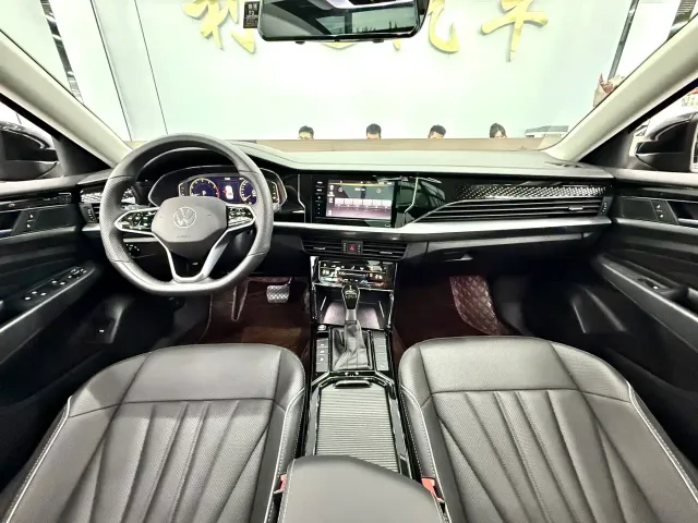 Volkswagen Passat — Фото автомобиля 4