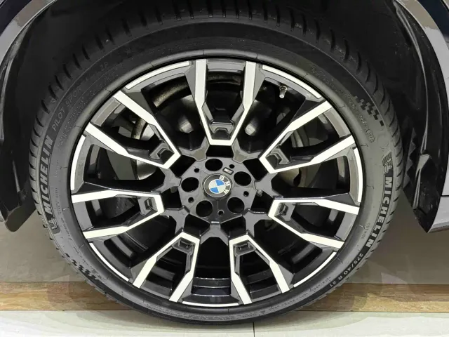 BMW X5 — Фото автомобиля 11