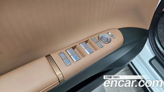 Hyundai Grandeur GN7 — Фото автомобиля 30