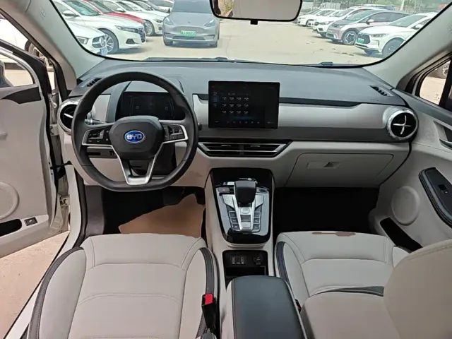 BYD Yuan Pro — Фото автомобиля 9